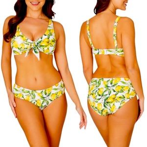 Nip Tuck NWT Women's White & yellow Lemon Print Top & Bottom Bikini Size US 12